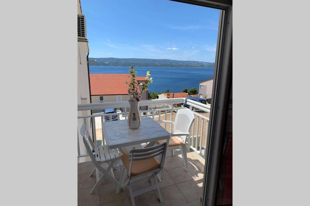 Apartment 4 With Pool And Amazing Sea View Lokva Rogoznica Exteriör bild